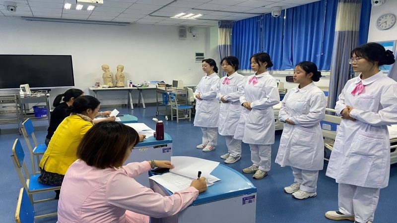 在安装浴盆之前，请确保以下准备工作已完成：