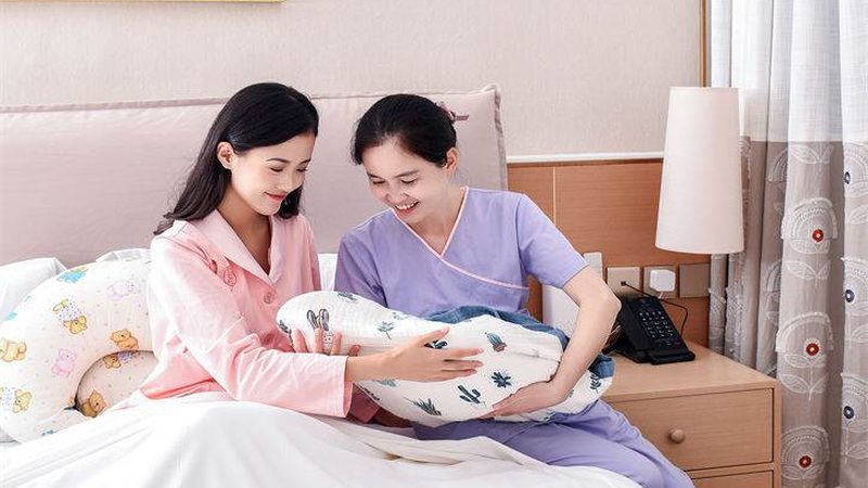 满月发汗，别让“排毒”变成“伤身